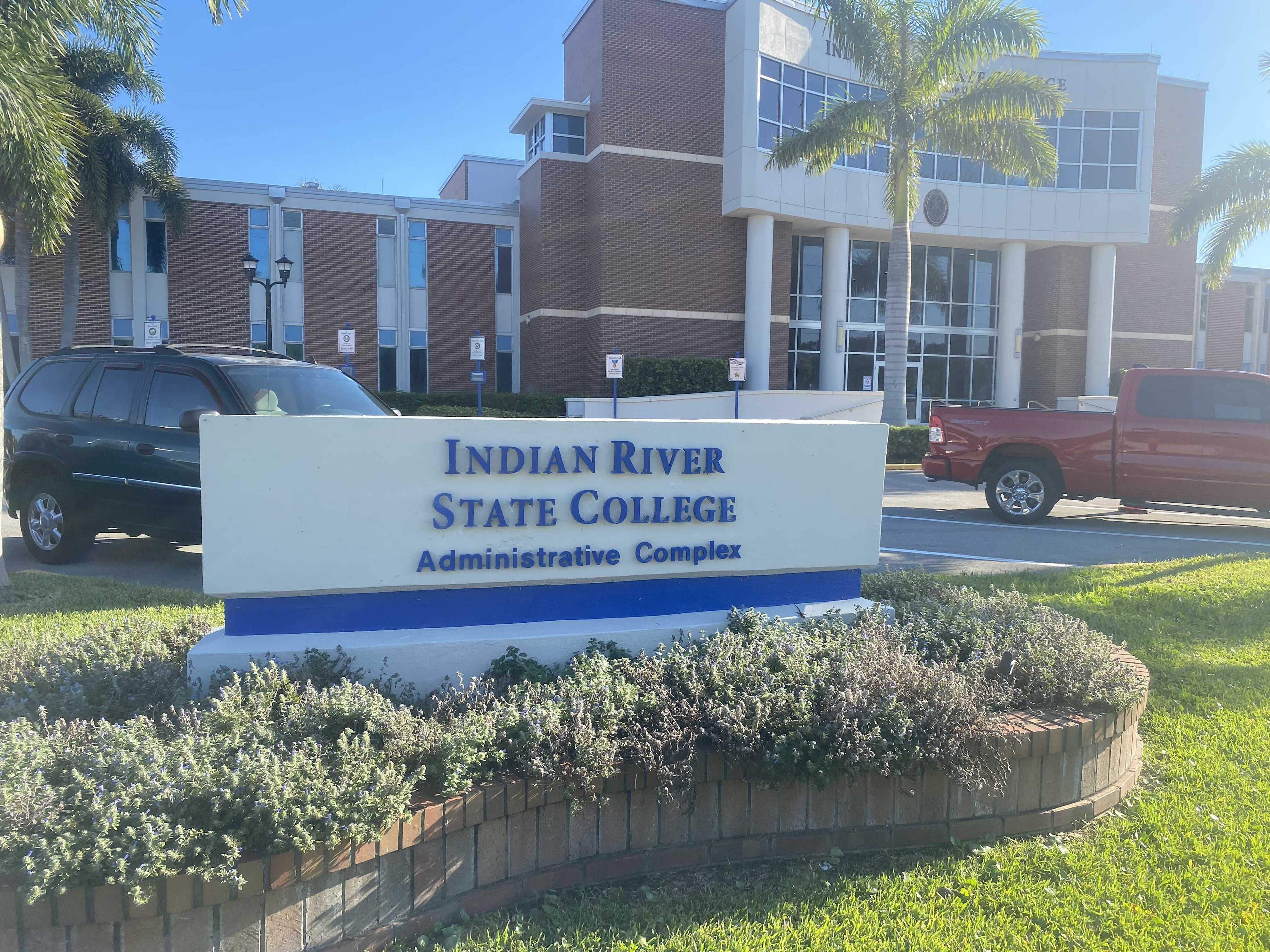 'Roll out for their product': Indian River State College pioneers AI ...