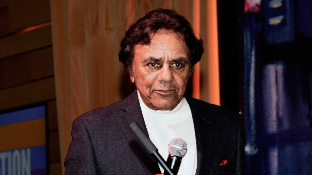 Johnny Mathis to Retire From Live Stage Performances Due to "Age and Memory Issues"