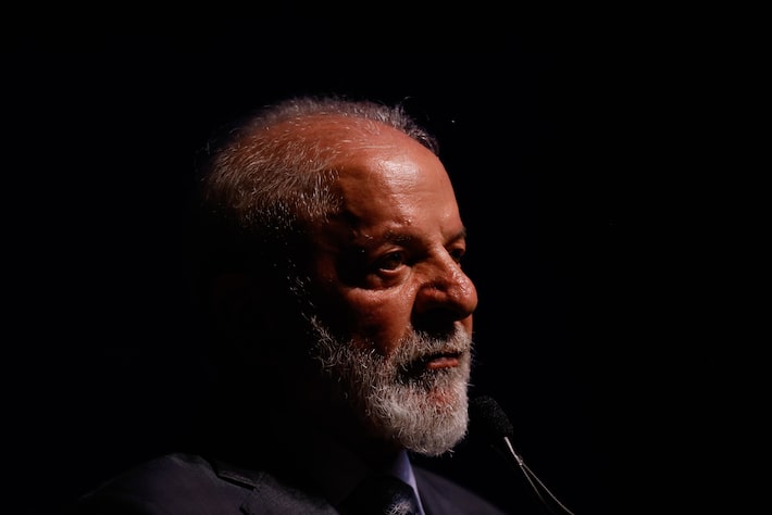 Lula diz que é preciso respeitar o processo legal e o direito à defesa, mas afirma que, ao pedir anistia antes do julgamento, Bolsonaro ‘está dizendo que foi culpado’ Foto: Wilton Junior/Estadão