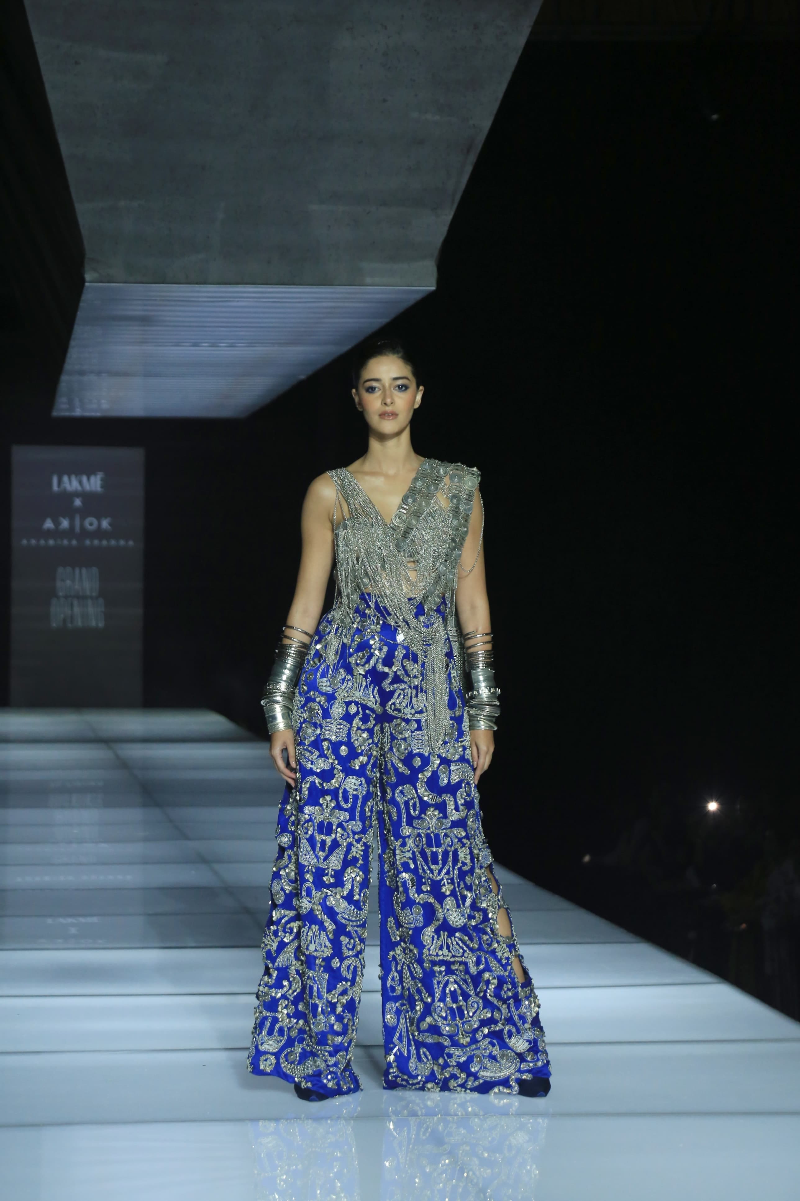 PHOTOS) Ananya Panday walks Lakme Fashion week; slays in stunning metallic  look