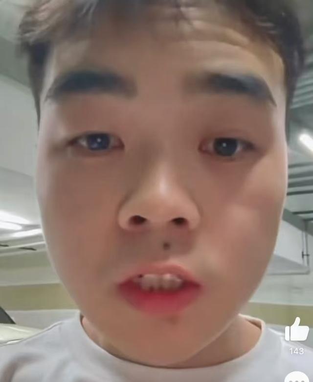 ������12��Ů���������ѣ���һ���������裬���赸��ӣ�����ͻ��