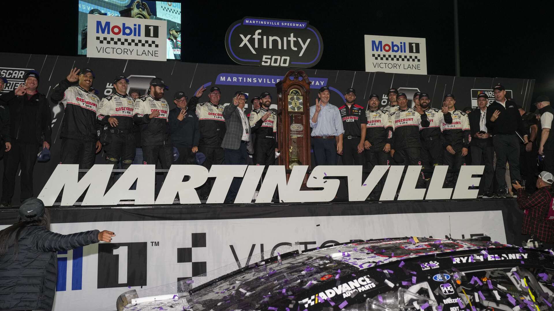 martinsville-speedway-weekend-schedule-tv-info-for-nascar-cup-xfinity