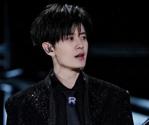 �μ�����ս���ֽڣ��ӹ�ż�絽live��̨����˿�ڴ����������飡