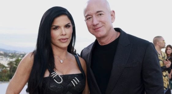Jeff Bezos e Lauren Sanchez sposi a Venezia, per le nozze prenotati tutti i taxi della città e 5 hotel di lusso