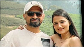 Bengaluru Shocker! 36-Year-Old Techie Stabs Wife To Death Wife, Stuffs