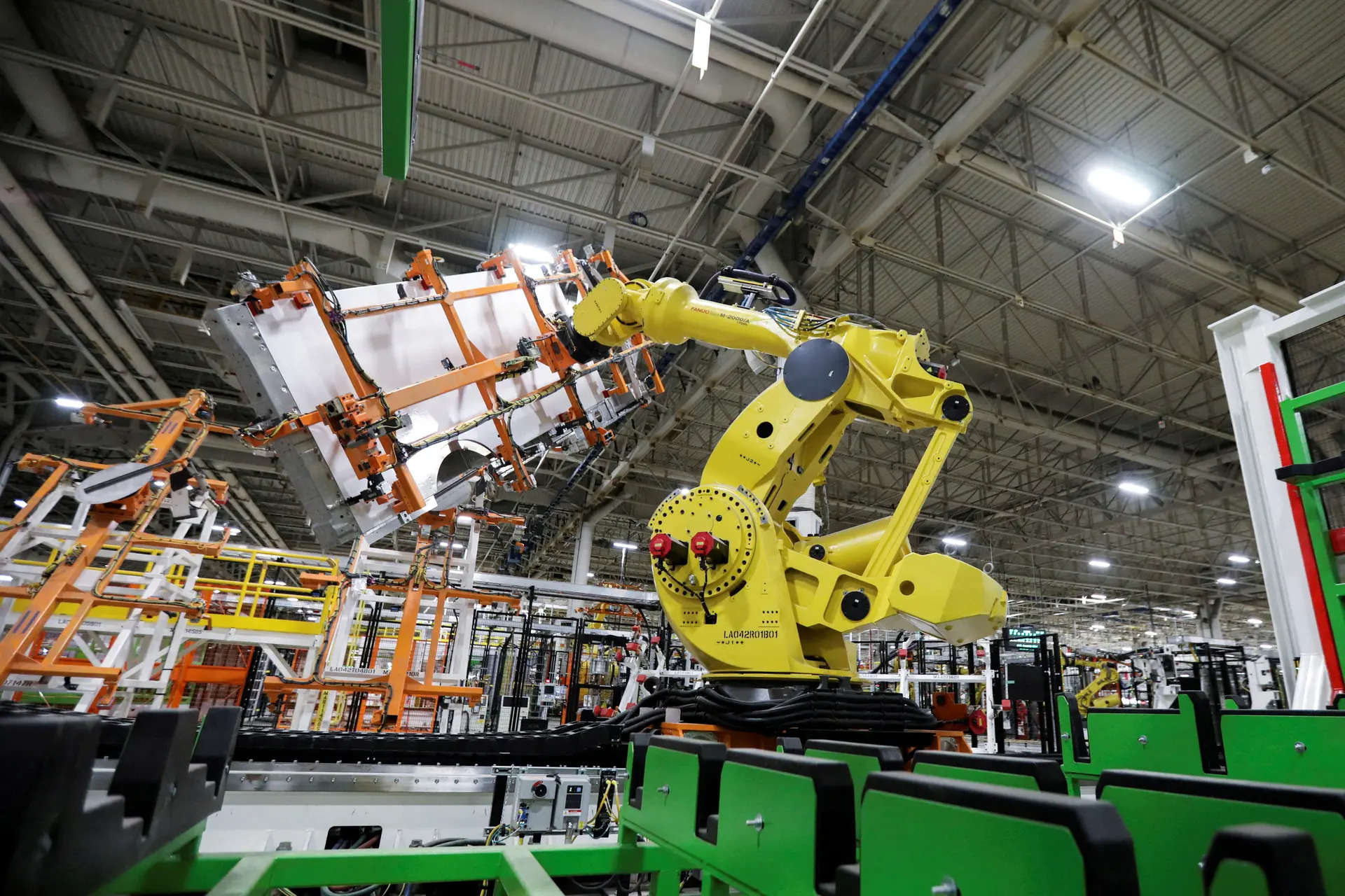 Canadian auto industry in dire straits Union leaders and associations