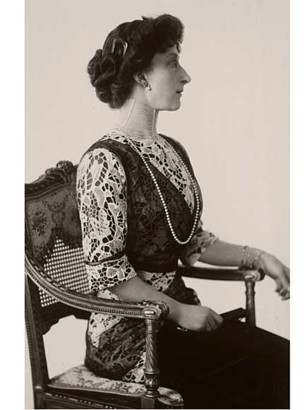 Dronning Maud i 1914. Foto: Ernest Rude, Det kongelige hoffs fotoarkiv