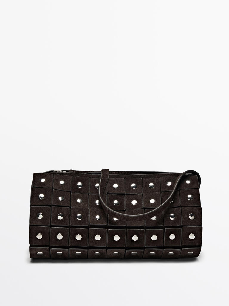 First Bella, Then Alexa—This HardtoIgnore Bag Trend Is Coming for the Chicest Wardrobes Right Now