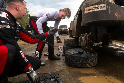 Temukan Rahasia Kecepatan dengan Ban Baru, Rovanpera Memimpin WRC di Kepulauan Canary
