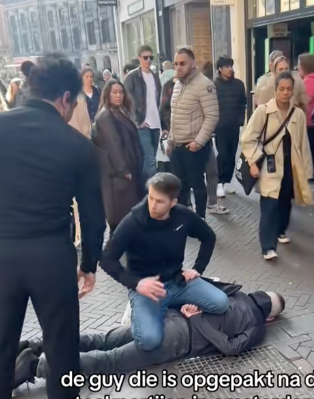 'Hero' performs citizens arrest in Amsterdam (TikTok/@Yrisparis)