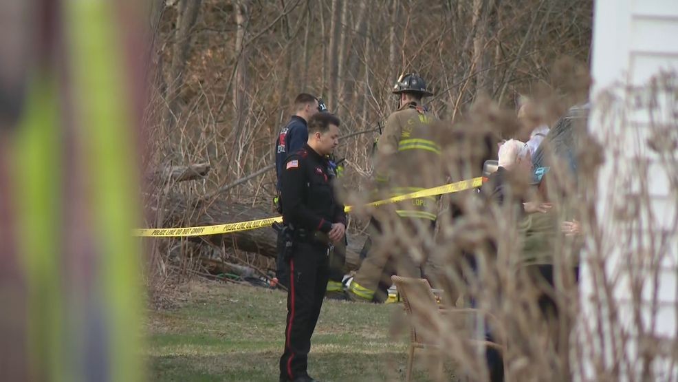 Man dies after tree falls on him in West Warwick