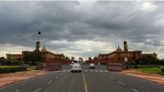 Delhi blows hot and cold: Decoding 7-degree temperature drop in 2 days