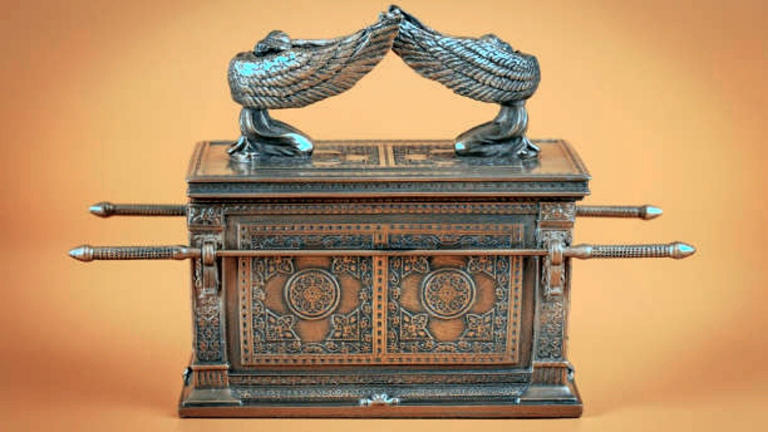 Documentos desclasificados de la CIA sugieren la existencia y ubicación del  Arca de la Alianza