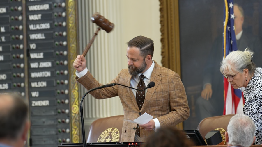 Burrows says legislature will end special session Friday if still no quorum Burrows says legislature will end special session Friday if still no quorum
