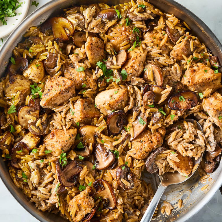 Can't decide between chicken or pasta? These 21 dinner recipes are for you