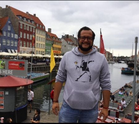 Grok le atribuye “estilo de vida lujoso” a José Ramón López Beltrán; el