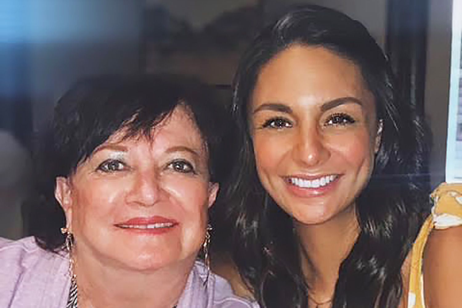 10 Years Ago, Her Mom Left Her a 'Happy Birthday' Voicemail. After Her(00)