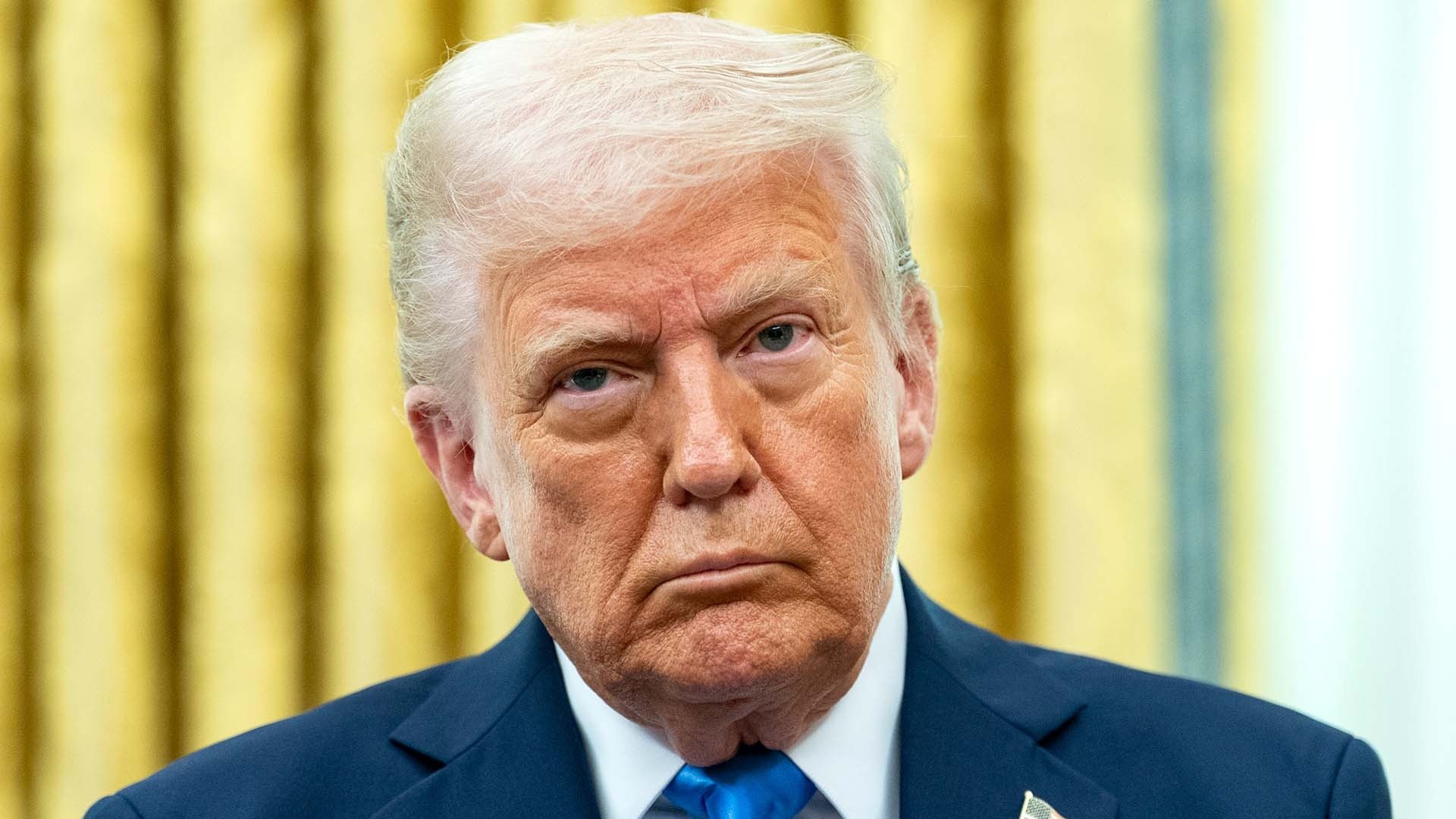 Trump tells NBC News he's 'not joking' about 3rd presidential term(01)