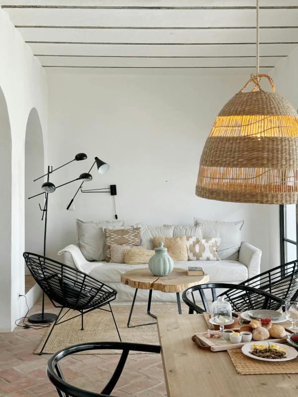 Interior Designer Swears by One Simple Concept to Make Your Living Room ...