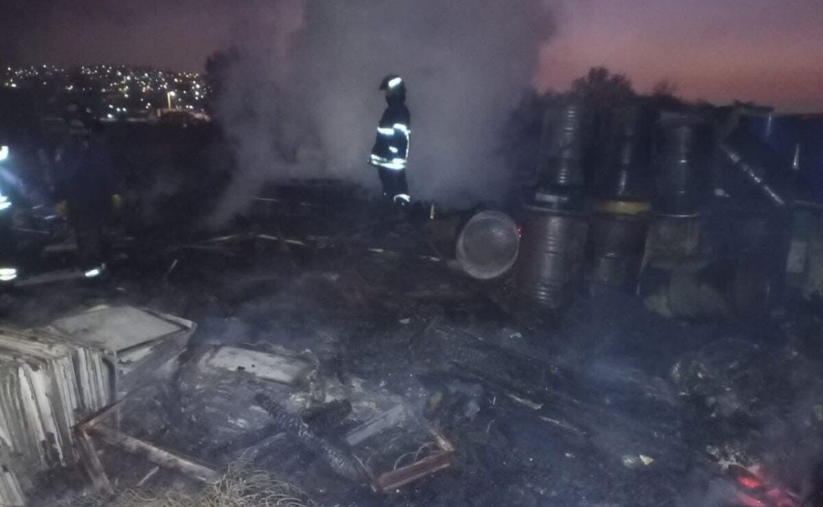 Bomberos llegaron a la zona para atender el incendio (18/03/2025). Foto: Especial