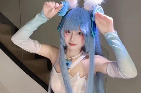 《王者荣耀》公孙离COS：