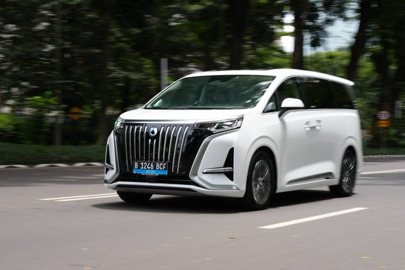 DENZA D9 Membangun Standar Baru Keamanan untuk MPV DENZA D9 Membangun Standar Baru Keamanan untuk MPV