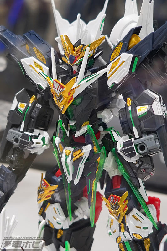 Zガンダム』ガンプラ「HG 1/144 サイコ・ガンダムMk-II」が展示
