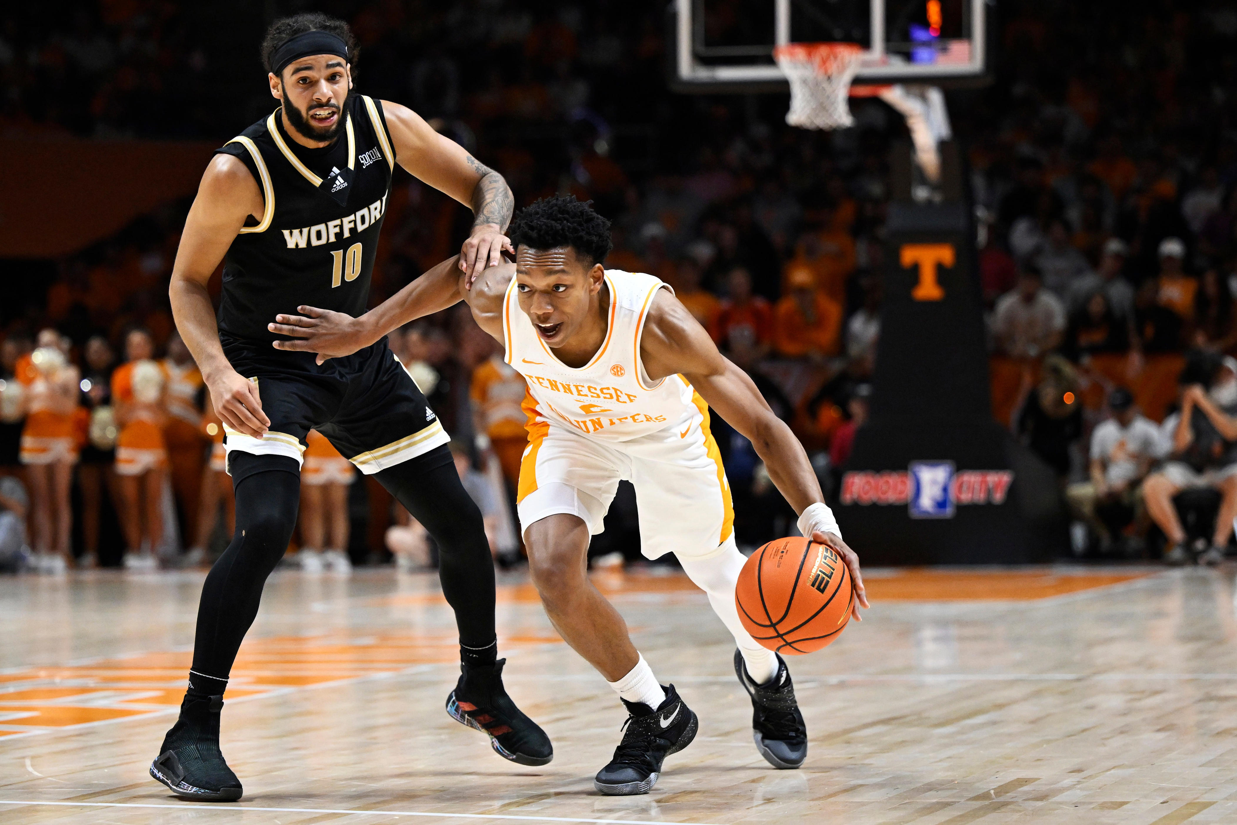 Tennessee guard to play for Phoenix in NBA Summer League