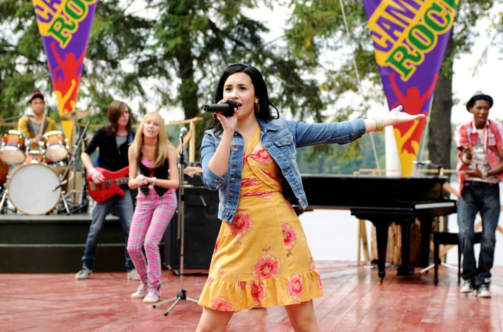 Demi Lovato Recreates Her Iconic ‘Disney Knees' Dance 17 Years After