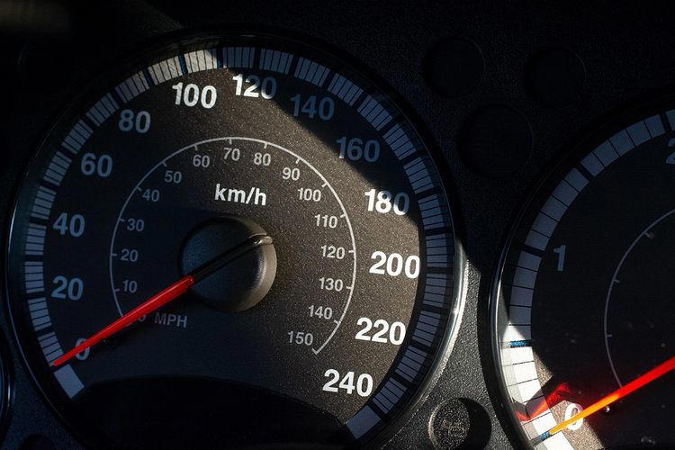 Bukan sekadar angka, ini alasan teknis di balik batas maksimal speedometer