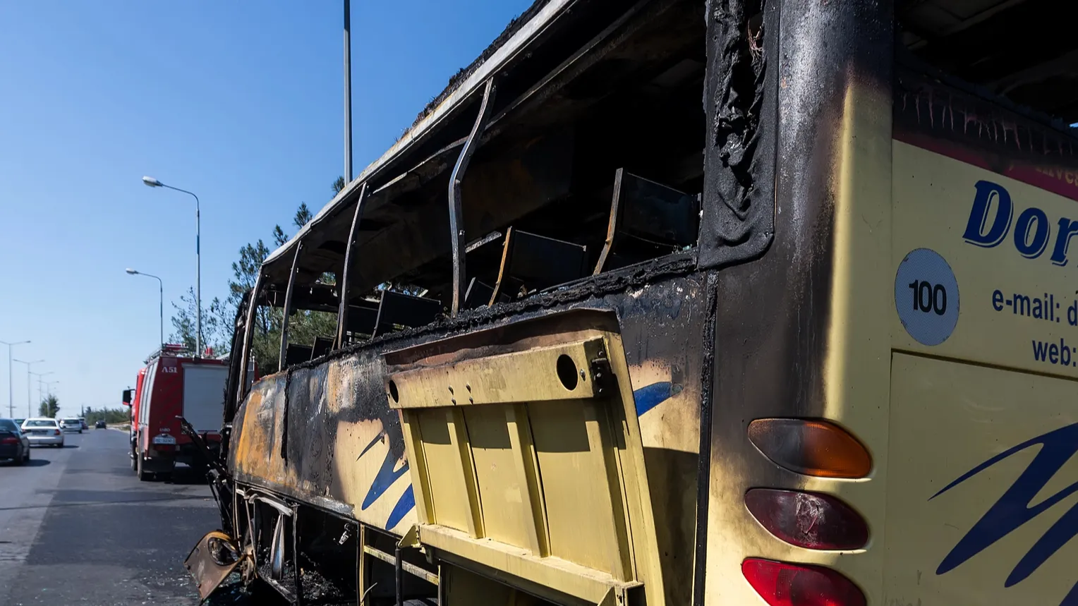 Wade Bowen’s Tour Bus Crashes in Shocking Incident