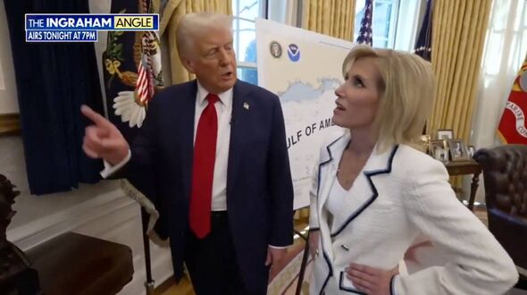 Trump flaunts ‘hidden' Declaration of Independence in Oval Office Fox ...