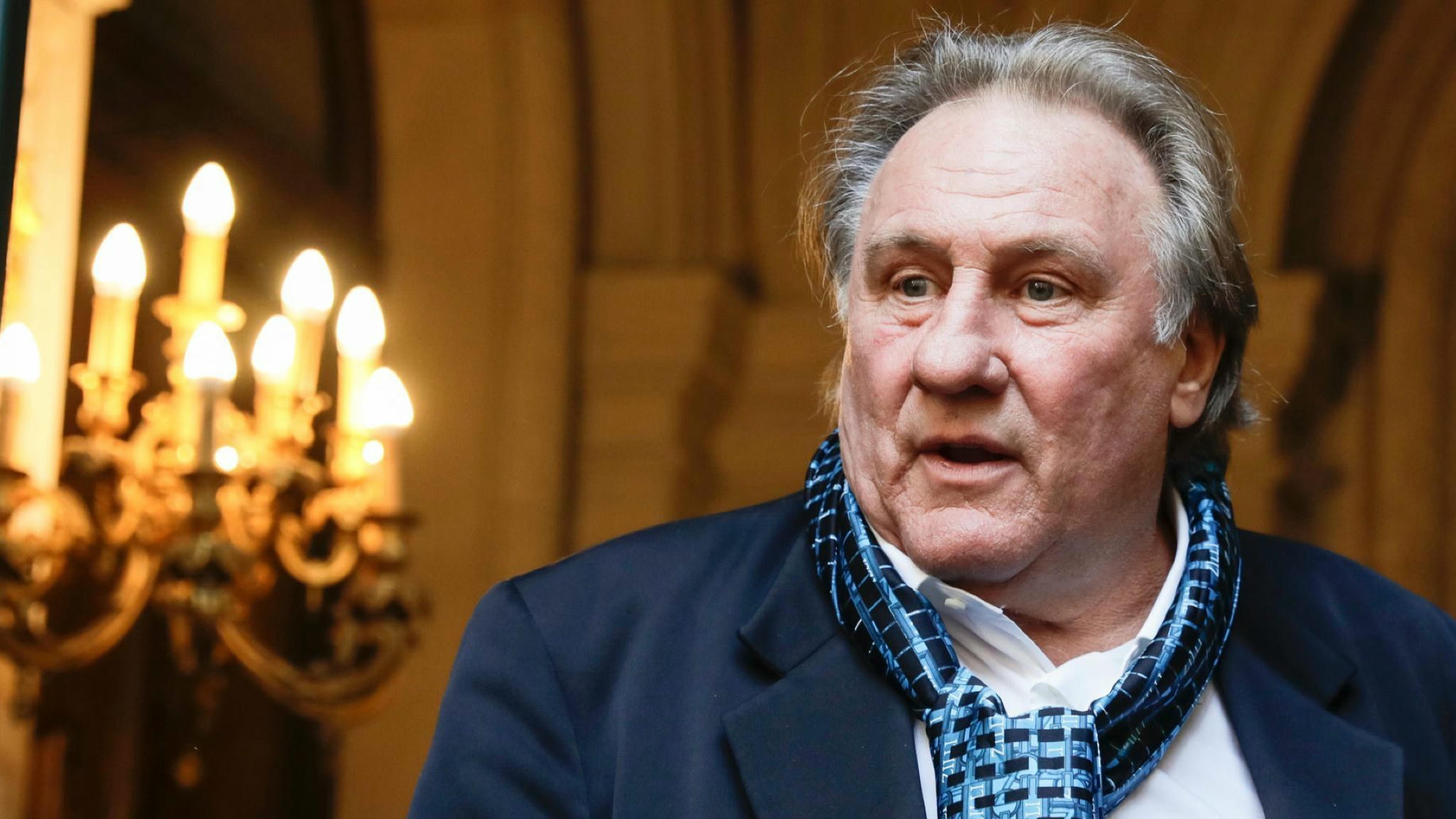 Missbrauchsprozess in Paris: Schauspieler Gérard Depardieu will vor ...