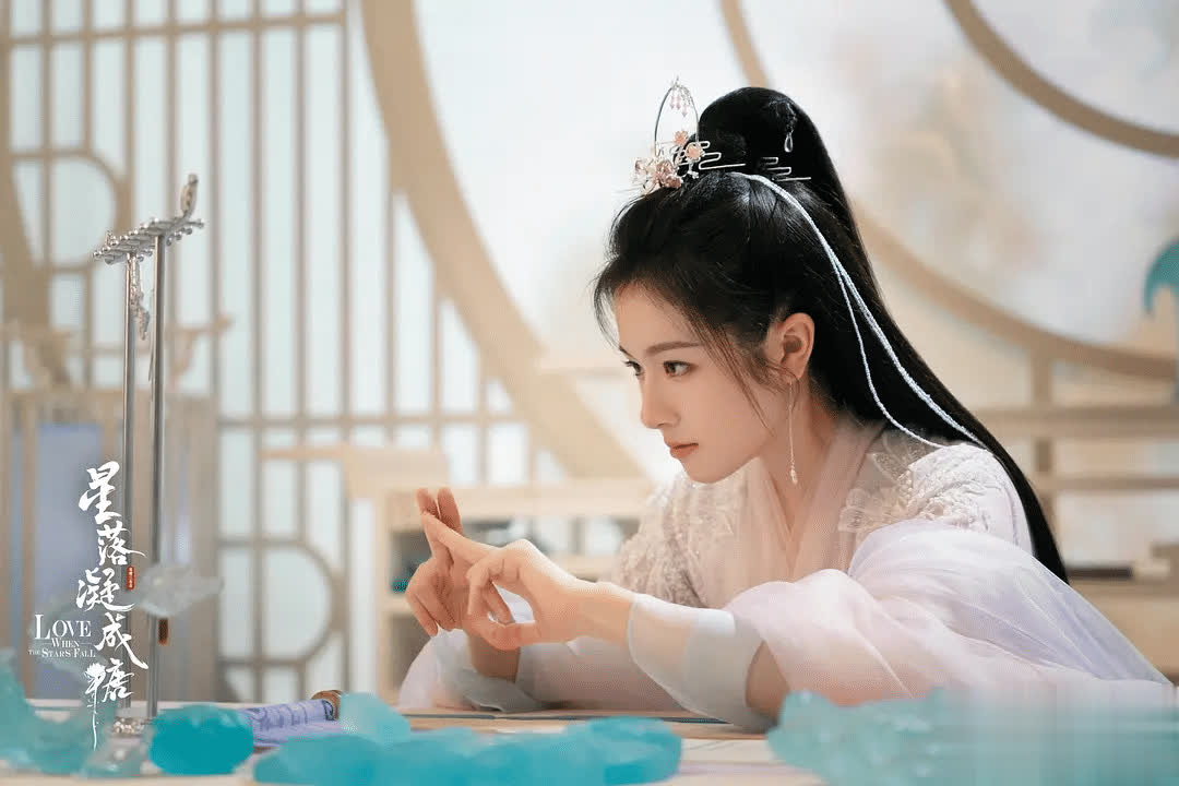 李兰迪再挑大梁新剧搭档此沙，蒋欣邬君梅组“王炸”阵容