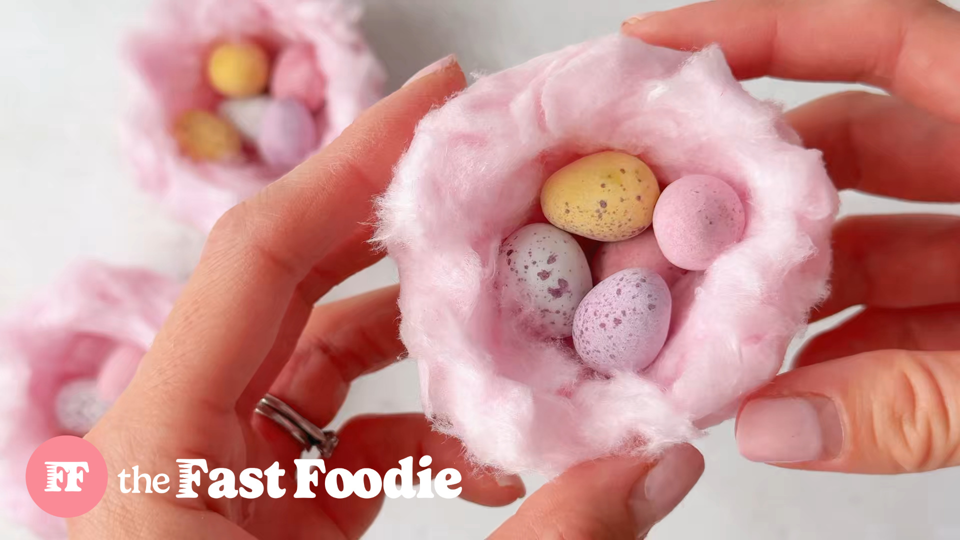 Osternester aus Zuckerwatte, die einfachste süße Osterleckerei!
