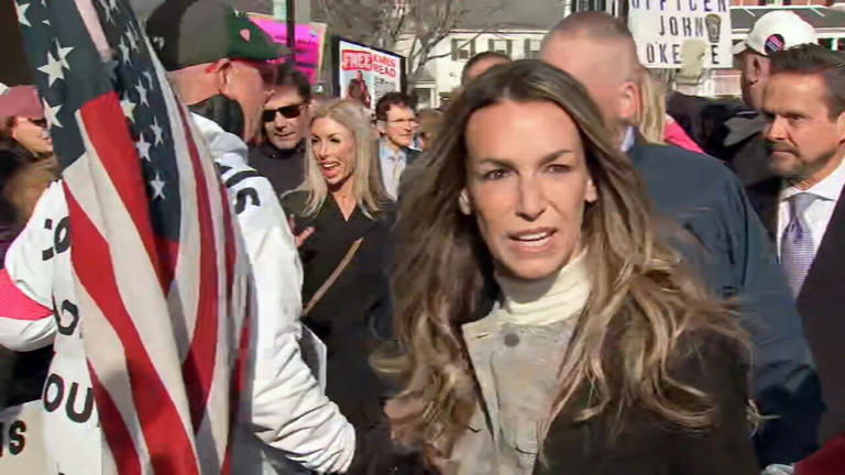 Watch live: Karen Read back in court after lawyers ask to delay start Watch live: Karen Read back in court after lawyers ask to delay start