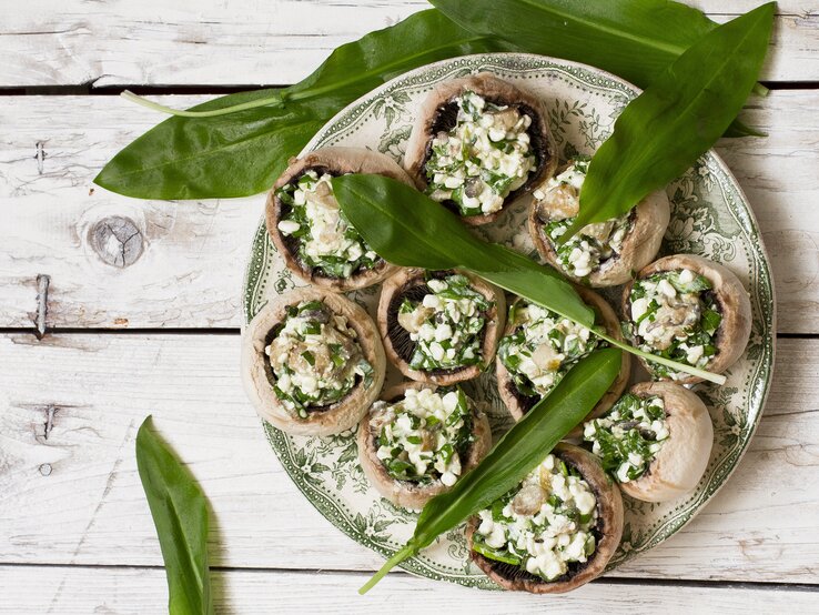 Gefüllte Champignons mit Bärlauch – lecker Low Carb!