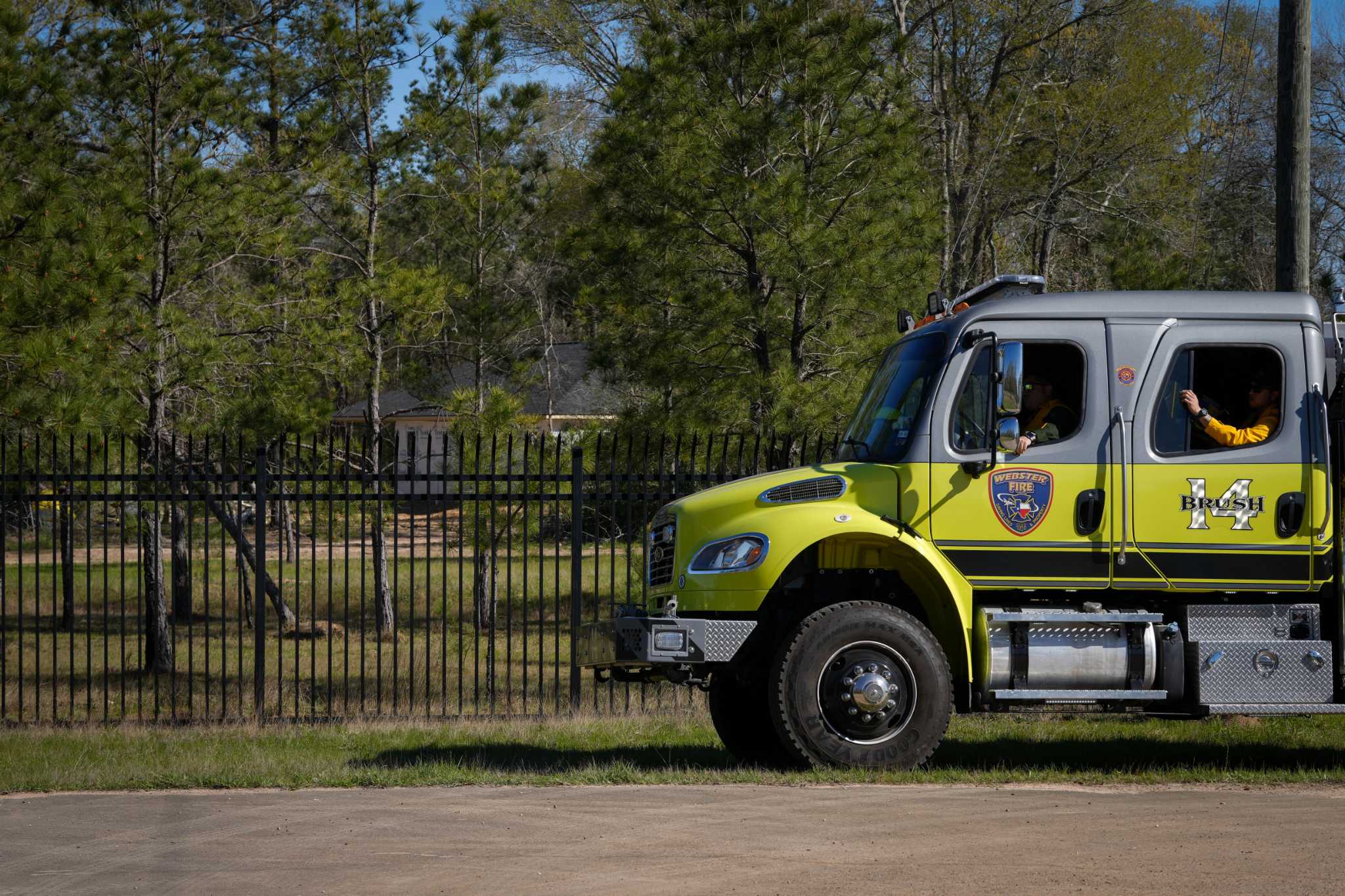 evacuated-residents-free-to-return-as-sam-houston-national-forest