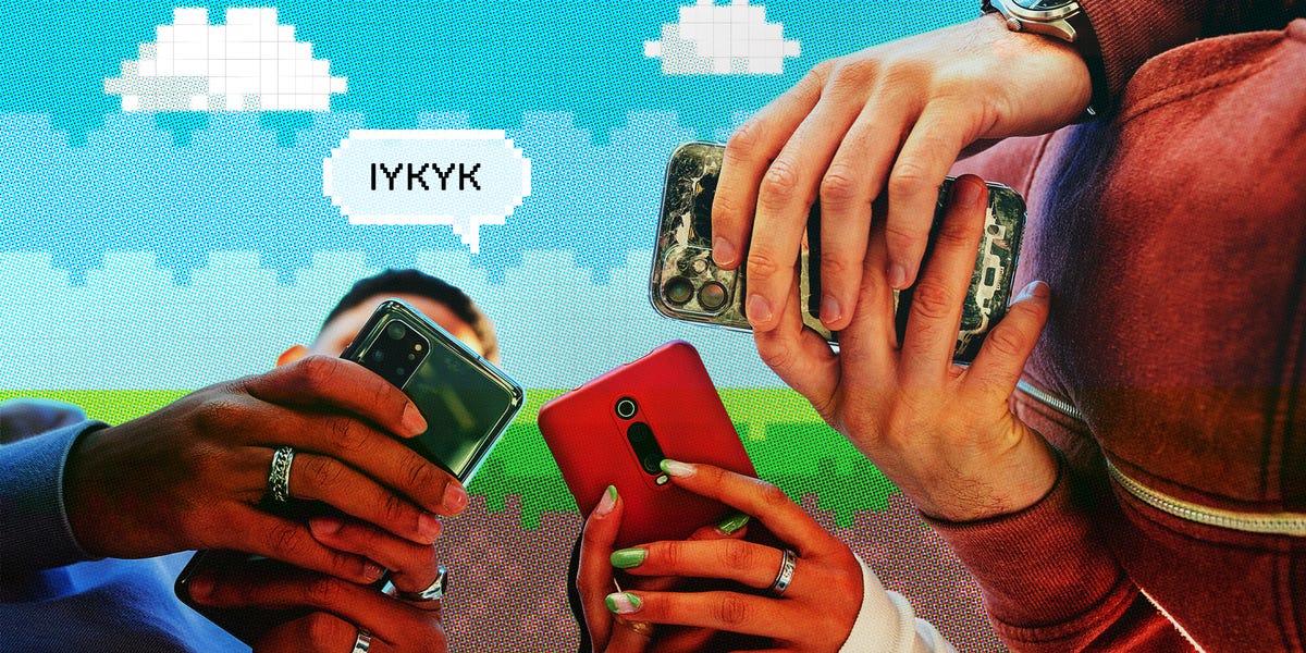 125 group chat name ideas that'll make your friends think you're a genius