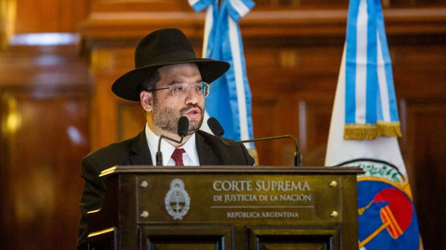 El gran rabino de la AMIA, Eliahu Hamra