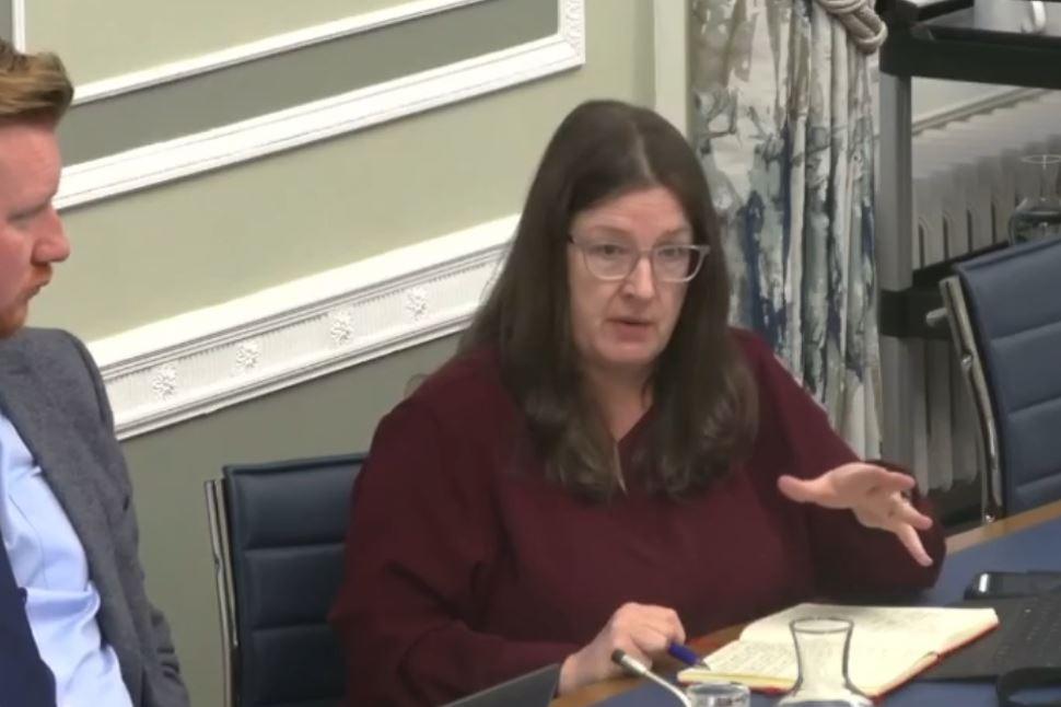 Communities minister calls for Alliance apology over 'baseless and