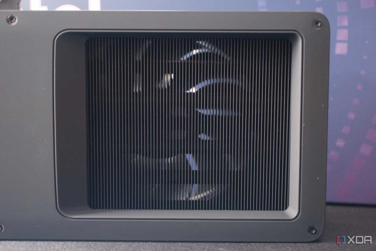 intel-arc-b580-fan-passthrough