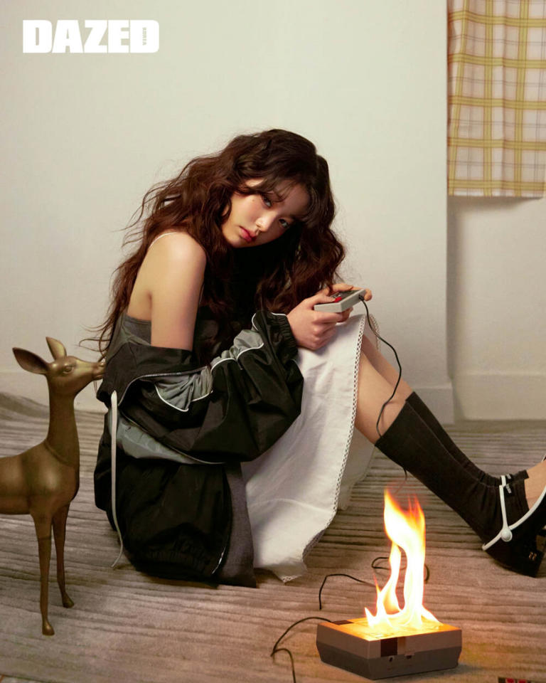 フォト】Miu Miuの2025FWコレクションを身に着けたIVEウォニョン