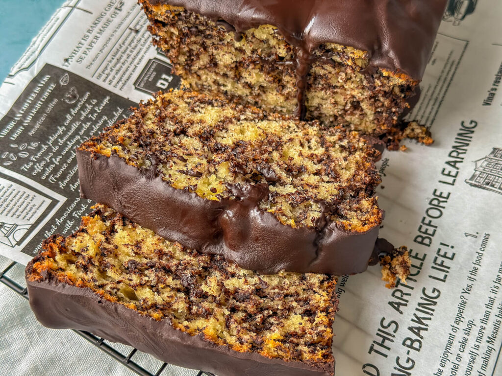 Stracciatella Kuchen – saftiger Rührkuchen mit Schokostreuseln