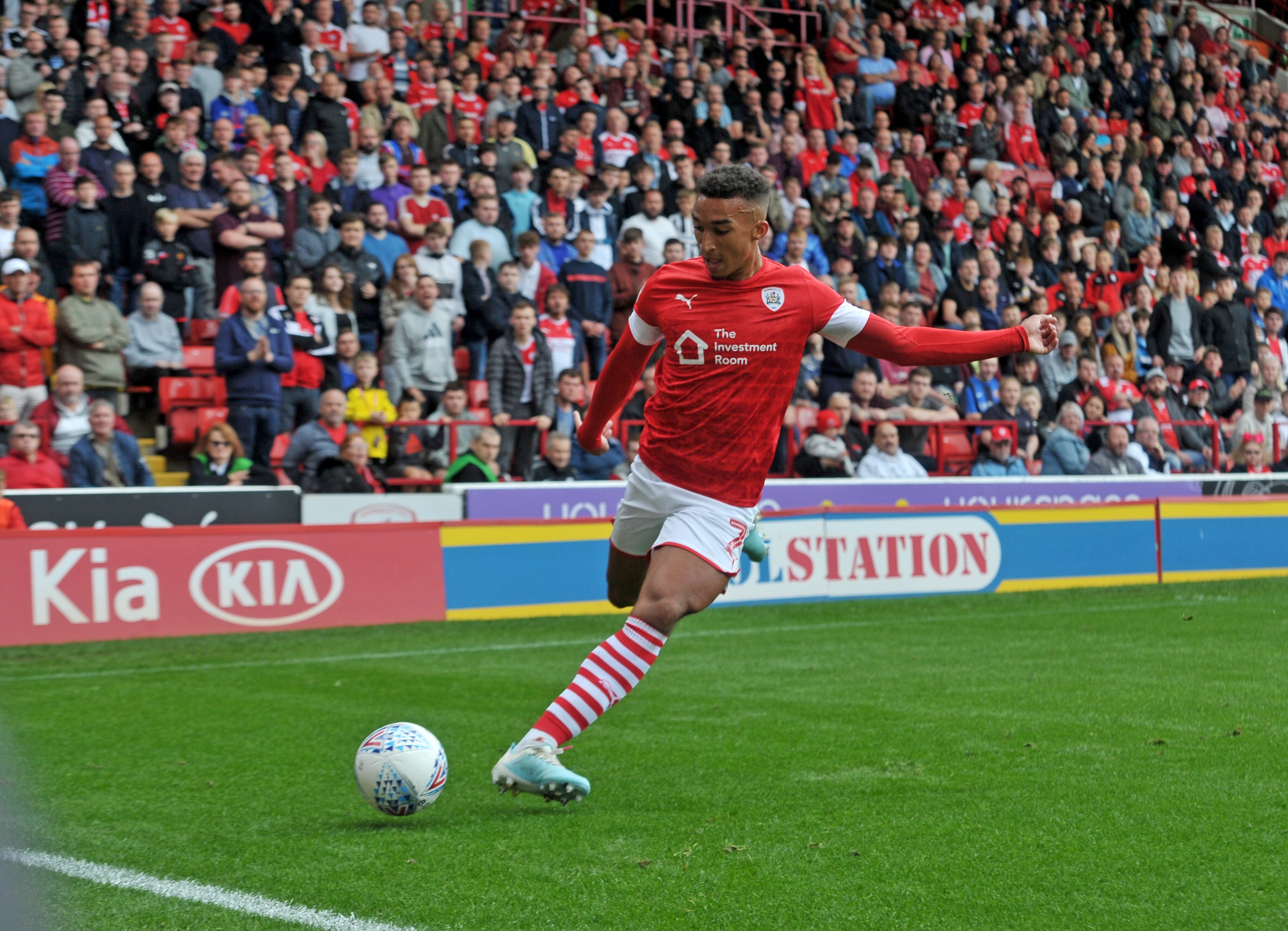 Barnsley FC 'enter talks' with Luton Town over surprise reunion with ex ...