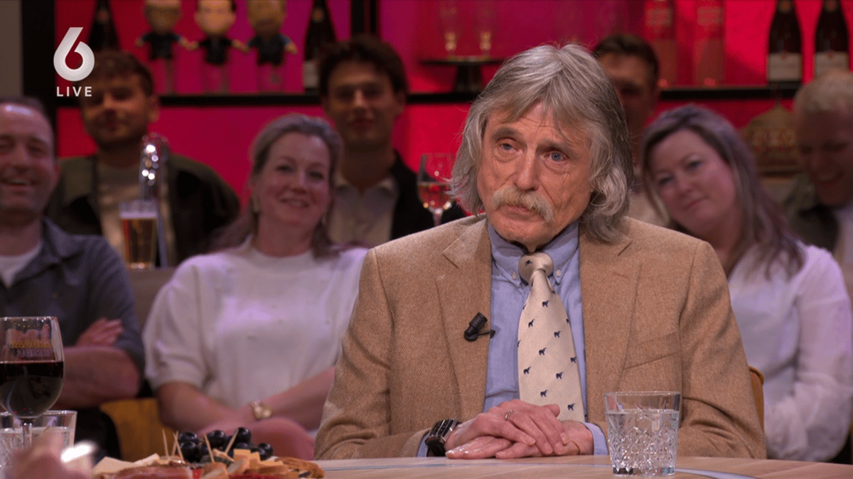 Johan Derksen lijnrecht tegenover familie De Mol
