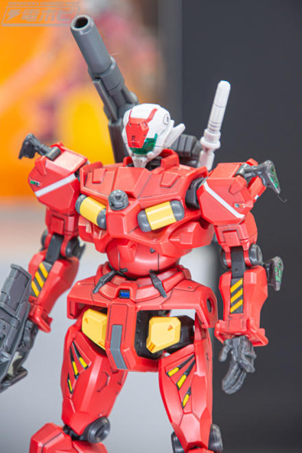 機動戦士Gundam GQuuuuuuX（ジークアクス）』白いガンダムや軽