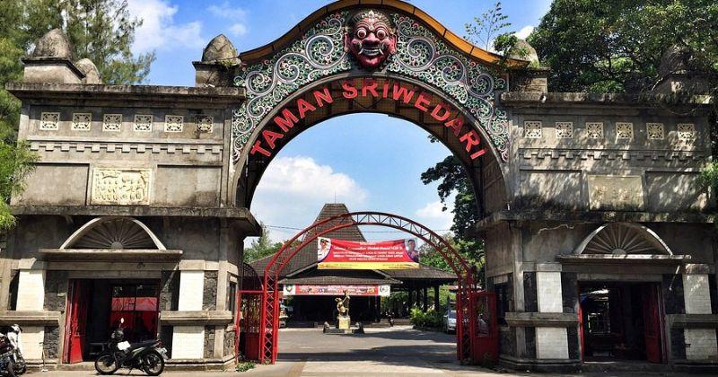 10 Tempat Wisata Solo Paling Hits yang Bikin Liburan Makin Seru