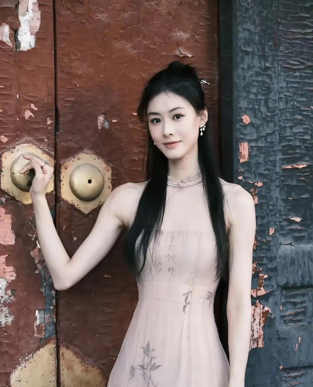 演技派女星的逆袭之路：不红，却成了她的王牌？