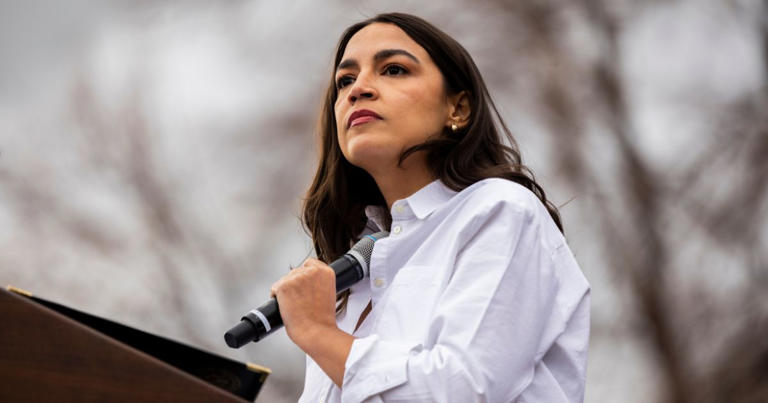 Former Clinton Pollster Stunned as People Flee Democratic Party: #39 I #39 ve Former Clinton Pollster Stunned as People Flee Democratic Party: #39 I #39 ve
